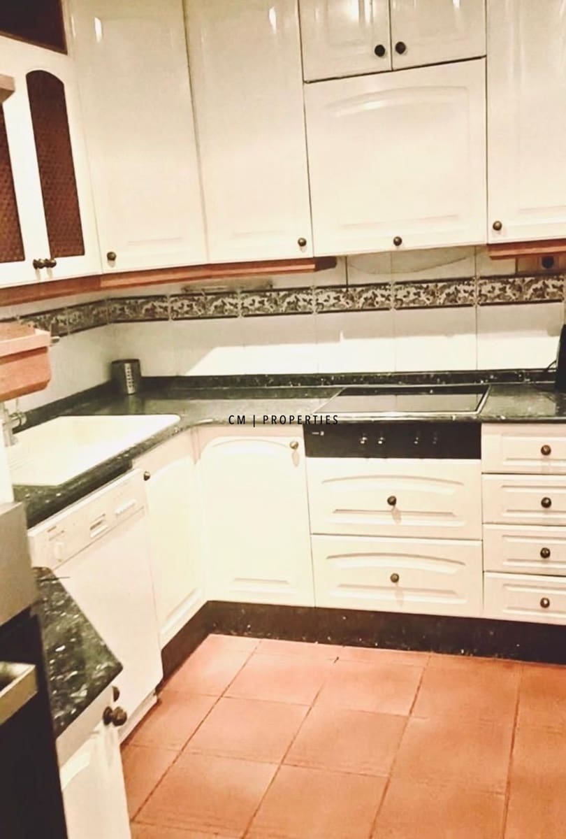3 soveværelse Lejlighed til leje i Valencia by - € 1.500 (Ref: 9953225)