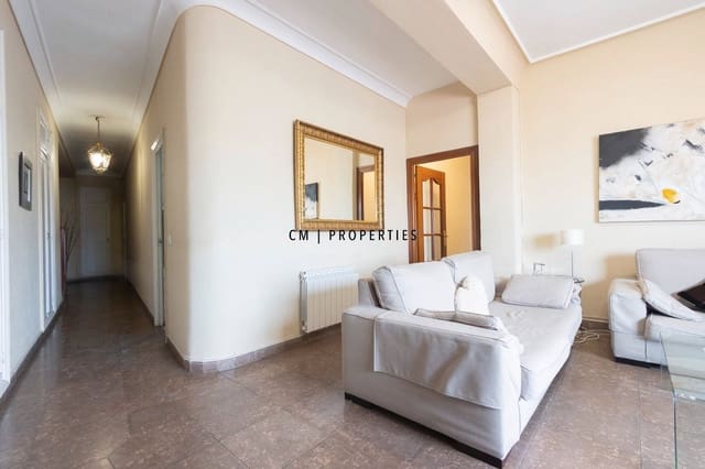 4 quarto Apartamento para venda em Ciutat Vella, Valência cidade - 595 000 € (Ref: 9953555)