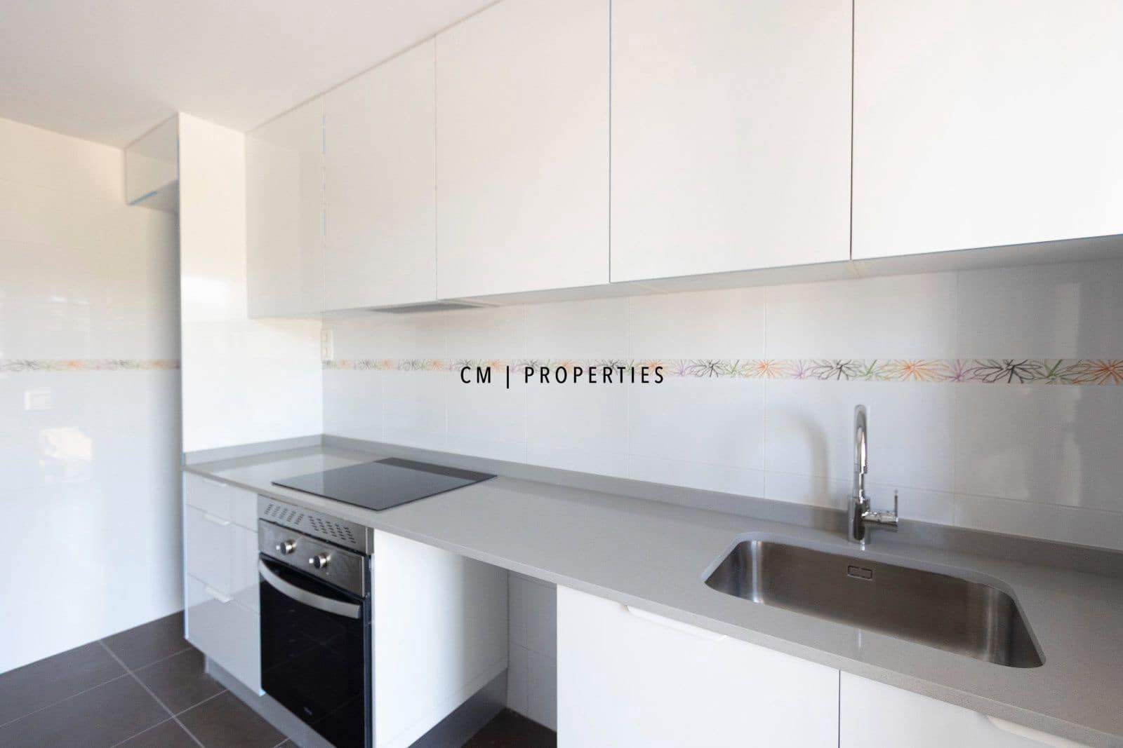 3 bedroom Flat for sale in Petres - € 215,000 (Ref: 9956529)