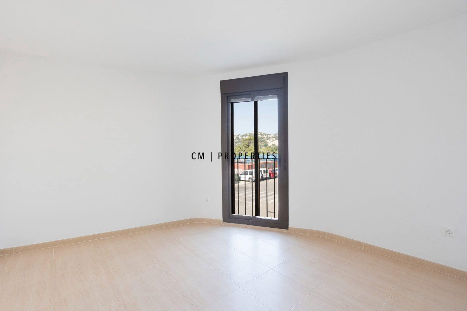 3 bedroom Flat for sale in Petres - € 215,000 (Ref: 9956529)