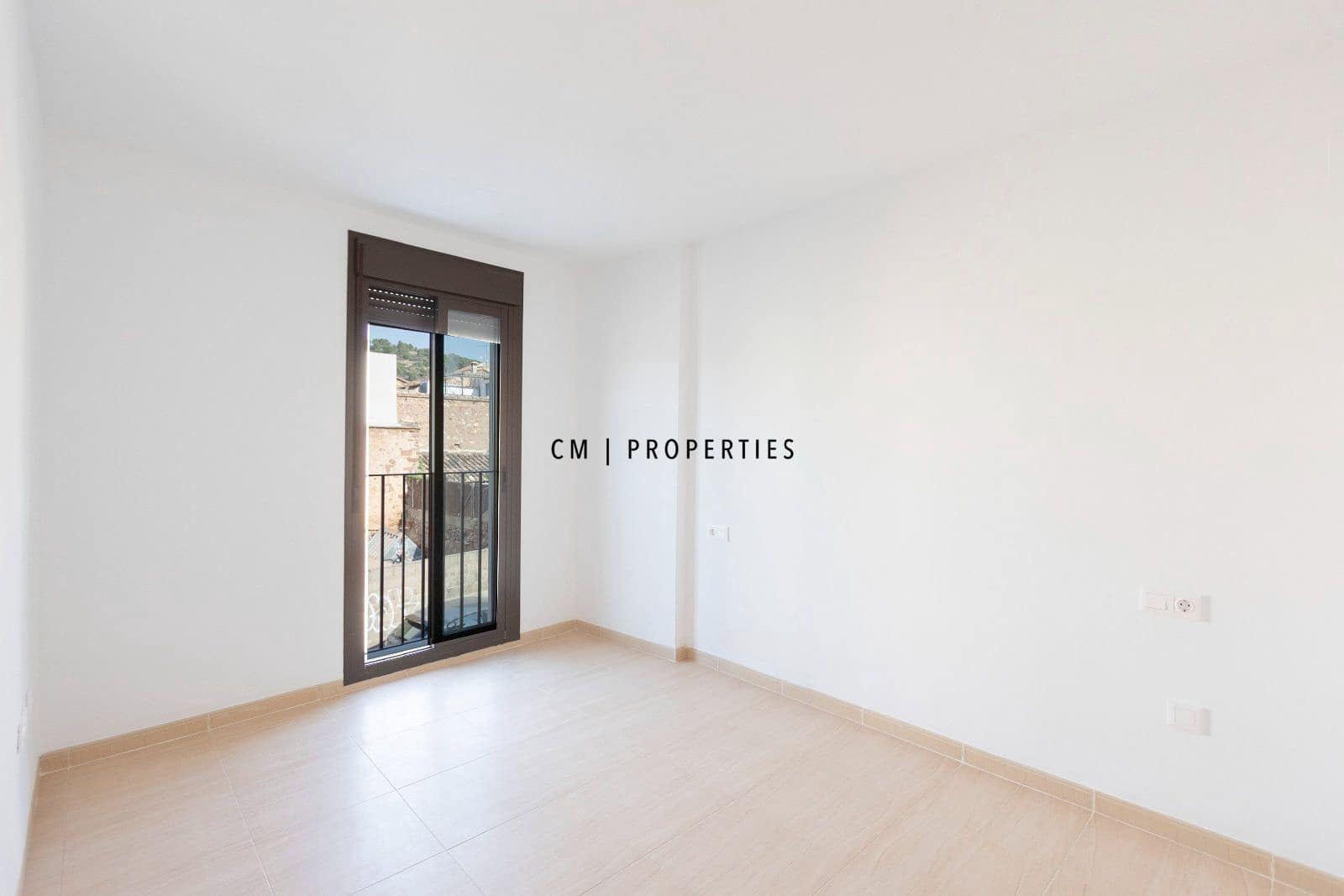 3 bedroom Flat for sale in Petres - € 215,000 (Ref: 9956529)