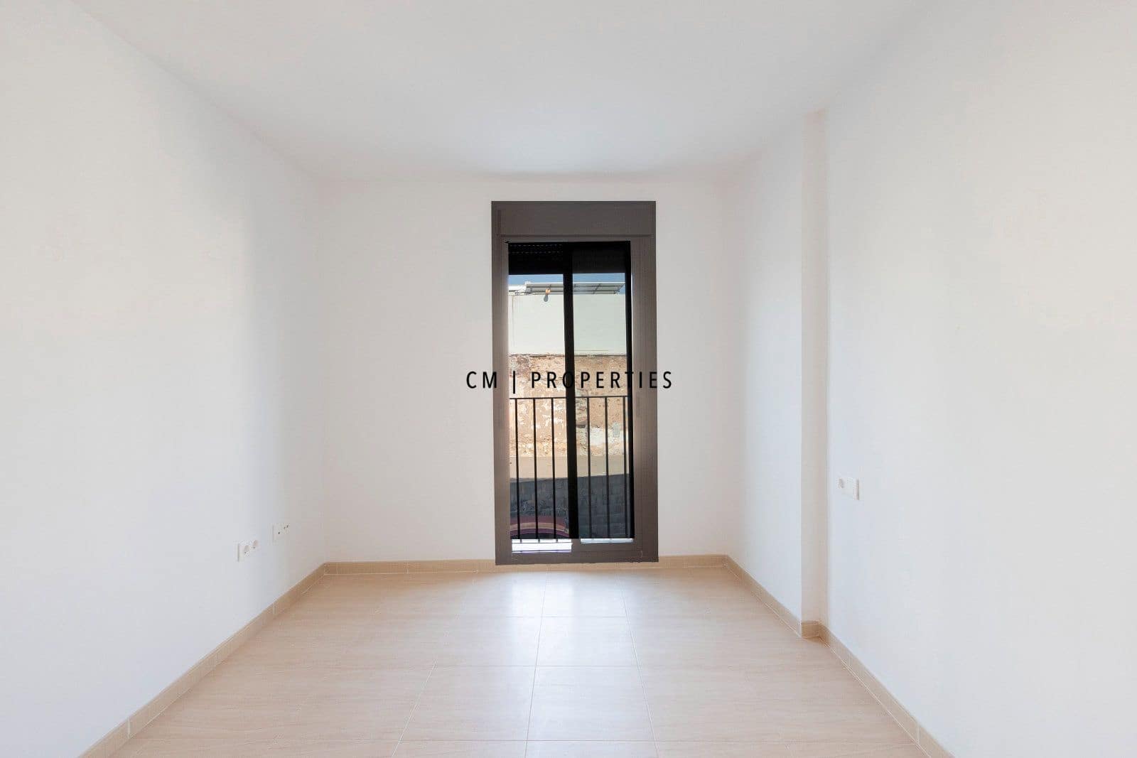 3 bedroom Flat for sale in Petres - € 215,000 (Ref: 9956529)