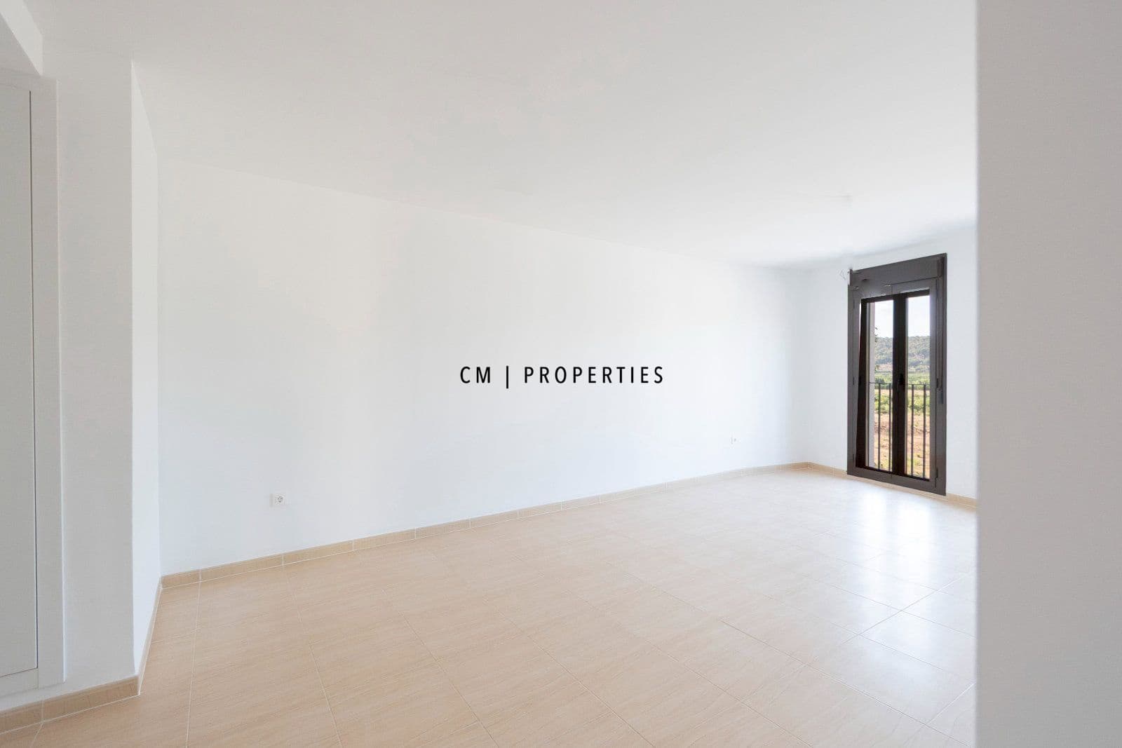 3 bedroom Flat for sale in Petres - € 215,000 (Ref: 9956529)