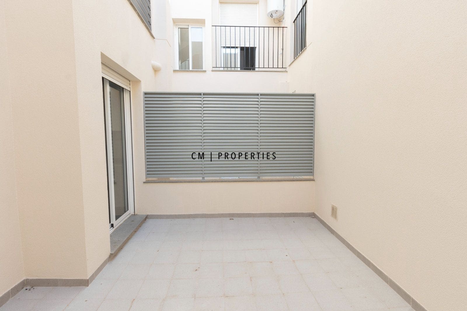 2 bedroom Flat for sale in Petres - € 175,000 (Ref: 9956530)