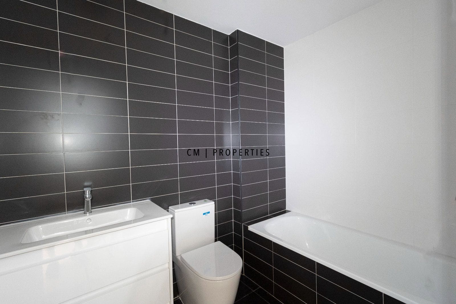 2 bedroom Flat for sale in Petres - € 175,000 (Ref: 9956530)