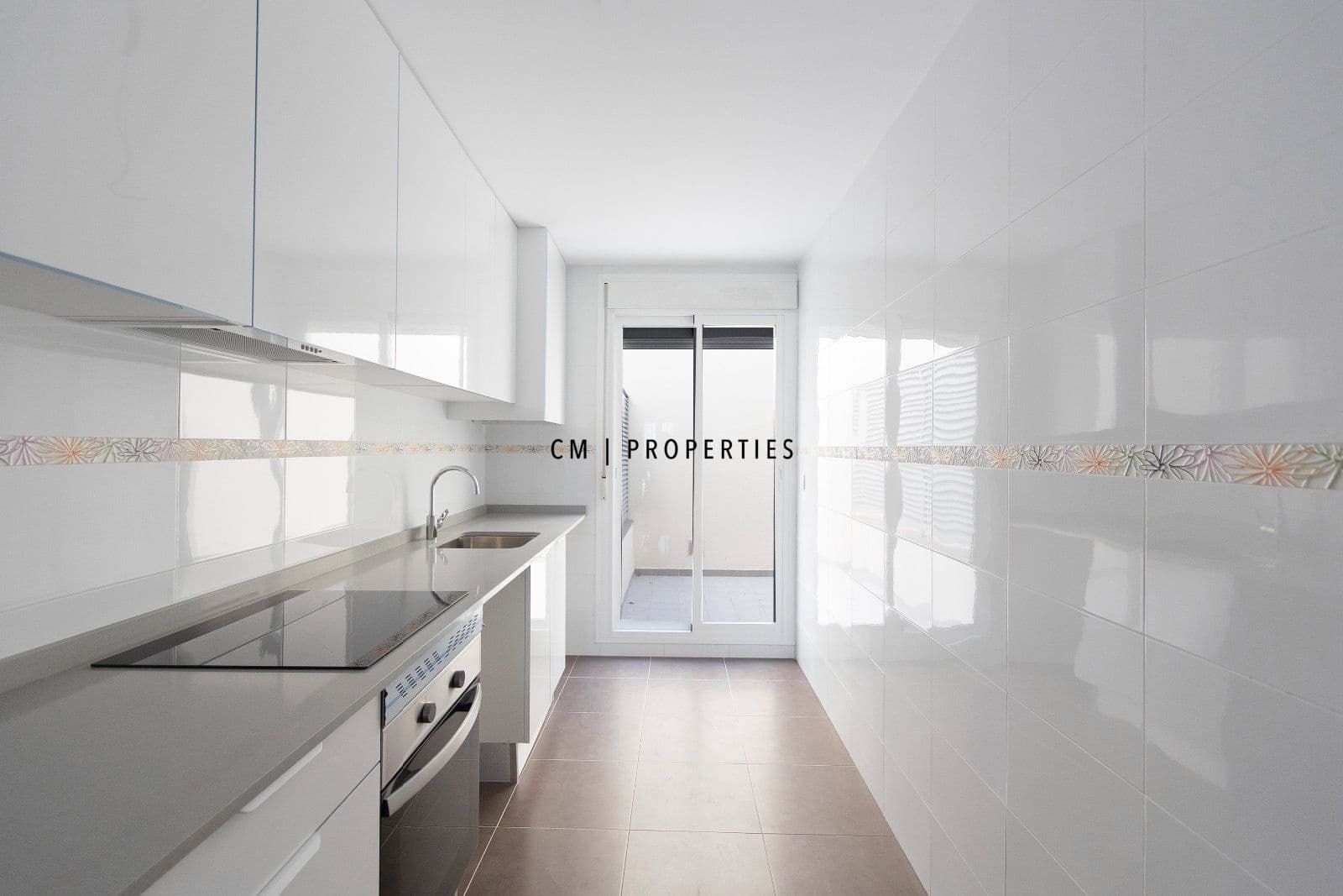 2 bedroom Flat for sale in Petres - € 175,000 (Ref: 9956530)