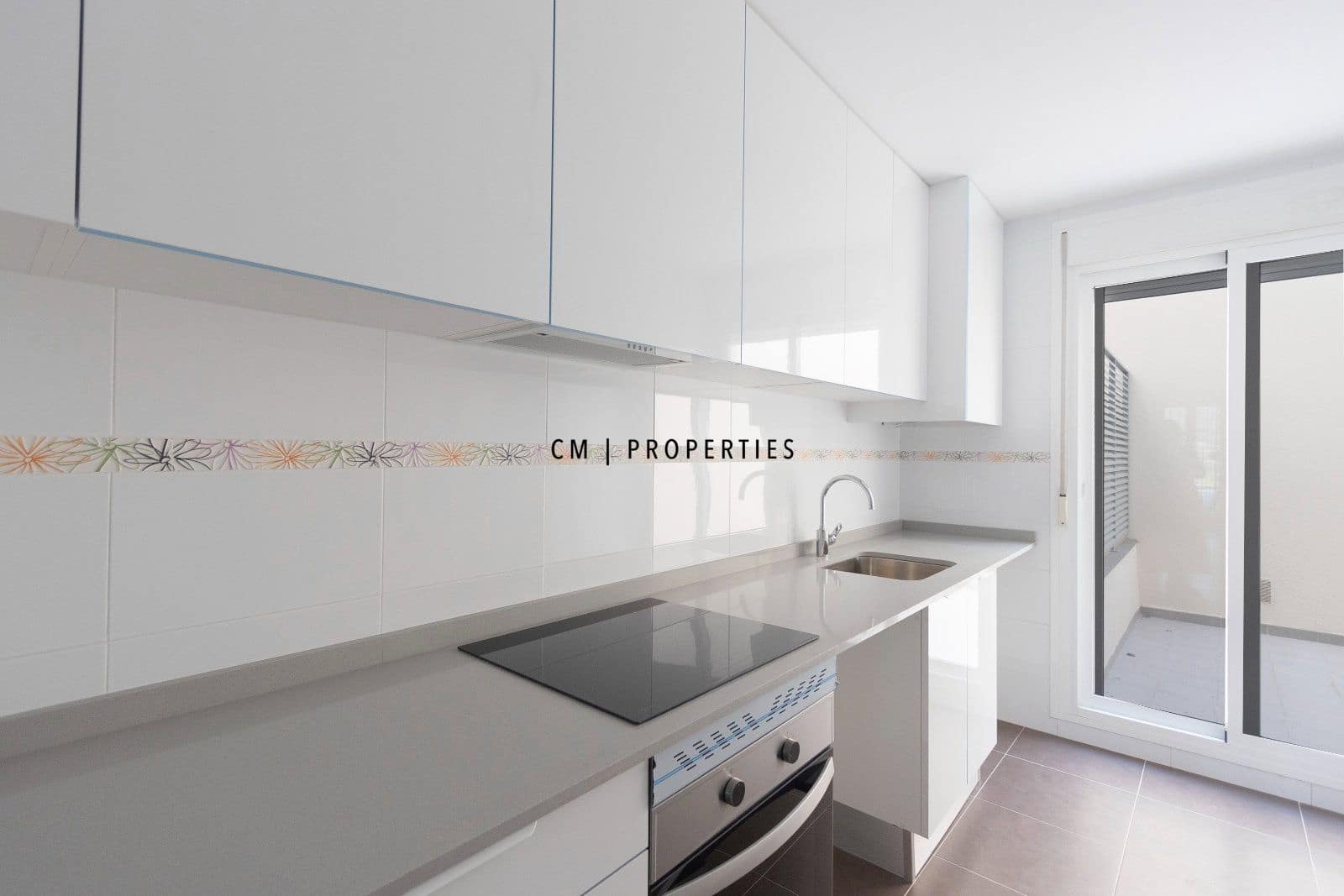2 bedroom Flat for sale in Petres - € 175,000 (Ref: 9956530)