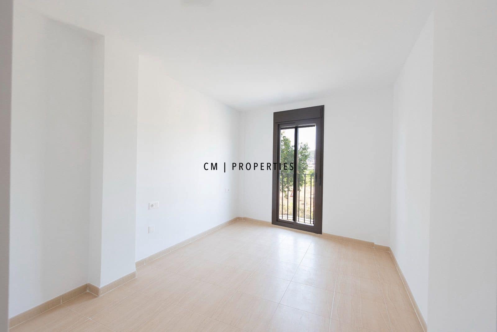 2 bedroom Flat for sale in Petres - € 175,000 (Ref: 9956531)