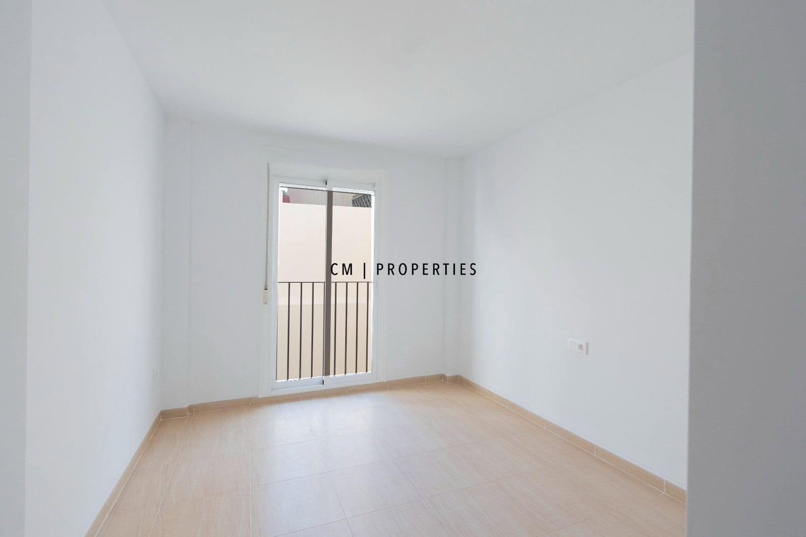 2 bedroom Flat for sale in Petres - € 175,000 (Ref: 9956531)