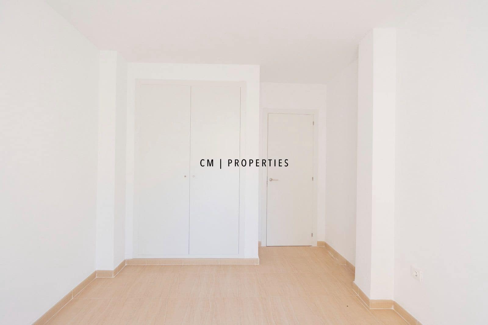 2 bedroom Flat for sale in Petres - € 175,000 (Ref: 9956531)
