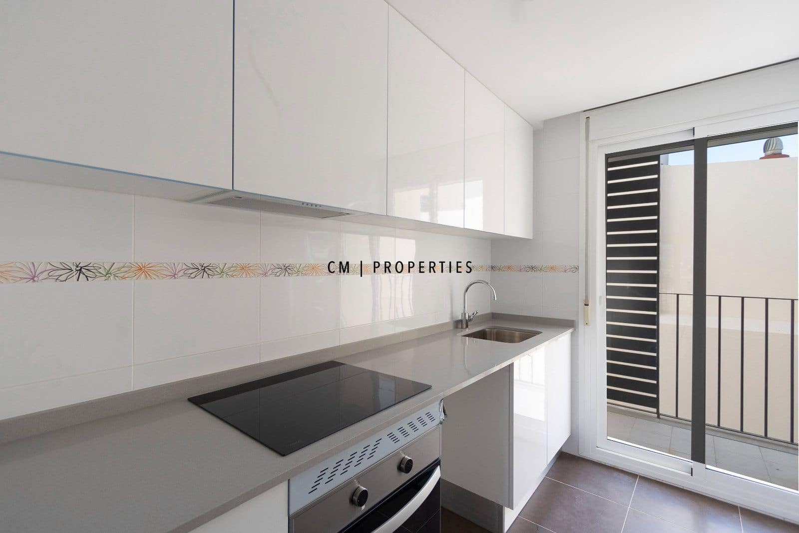 2 bedroom Flat for sale in Petres - € 175,000 (Ref: 9956531)