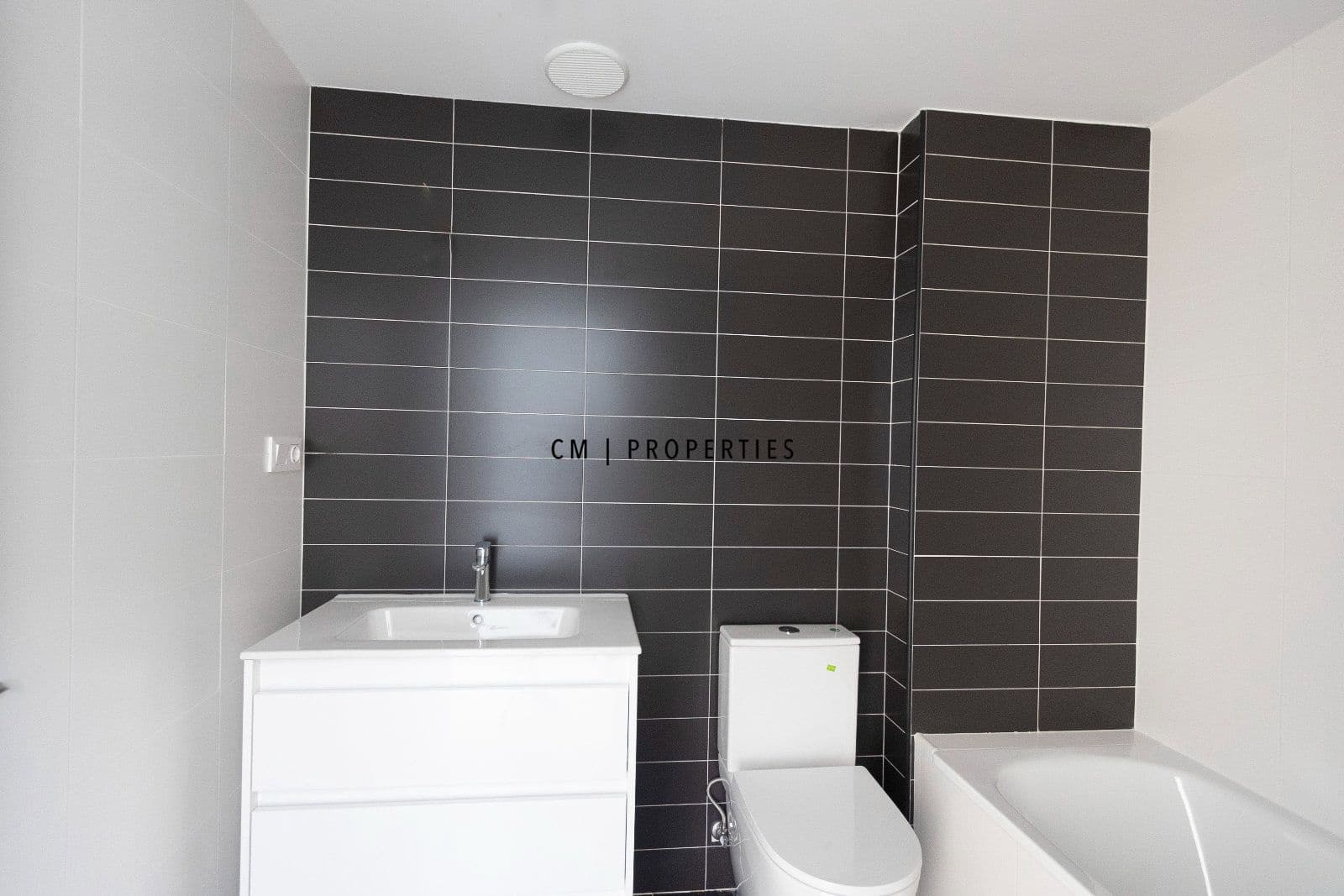 2 bedroom Flat for sale in Petres - € 175,000 (Ref: 9956531)