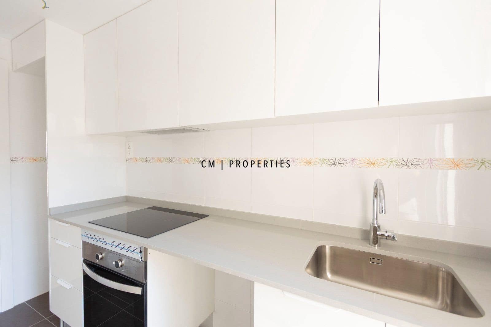 2 bedroom Flat for sale in Petres - € 190,000 (Ref: 9956532)