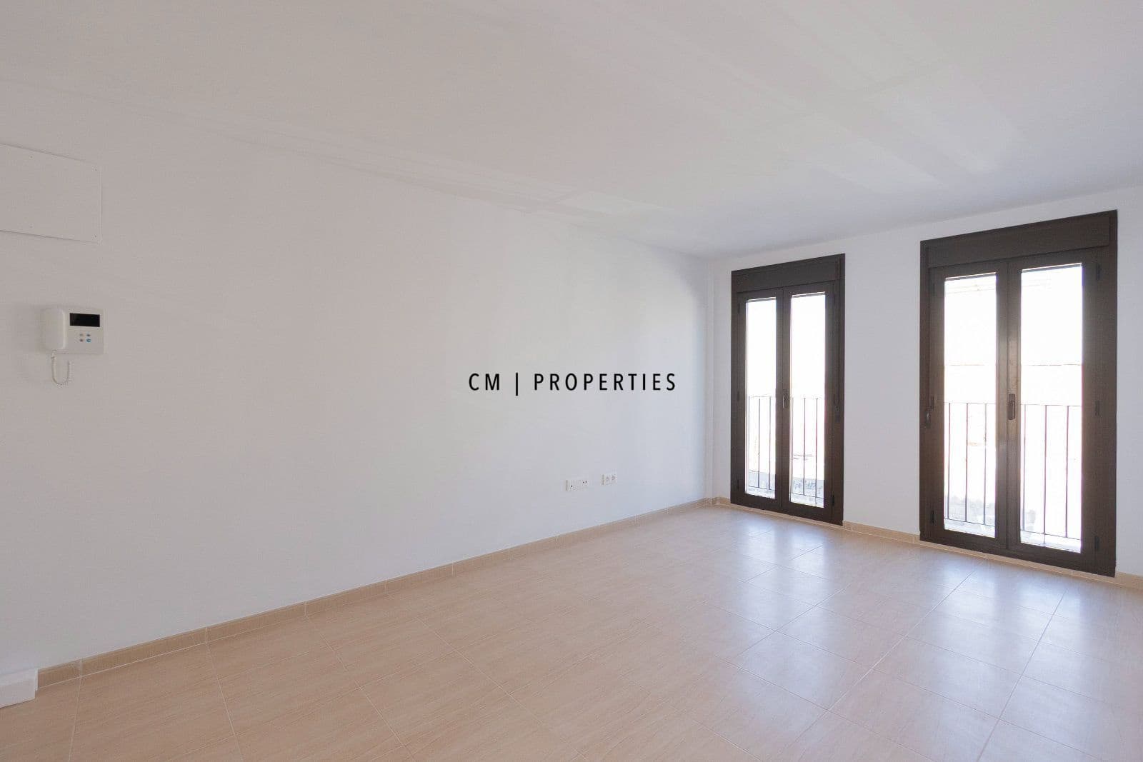 2 bedroom Flat for sale in Petres - € 190,000 (Ref: 9956532)