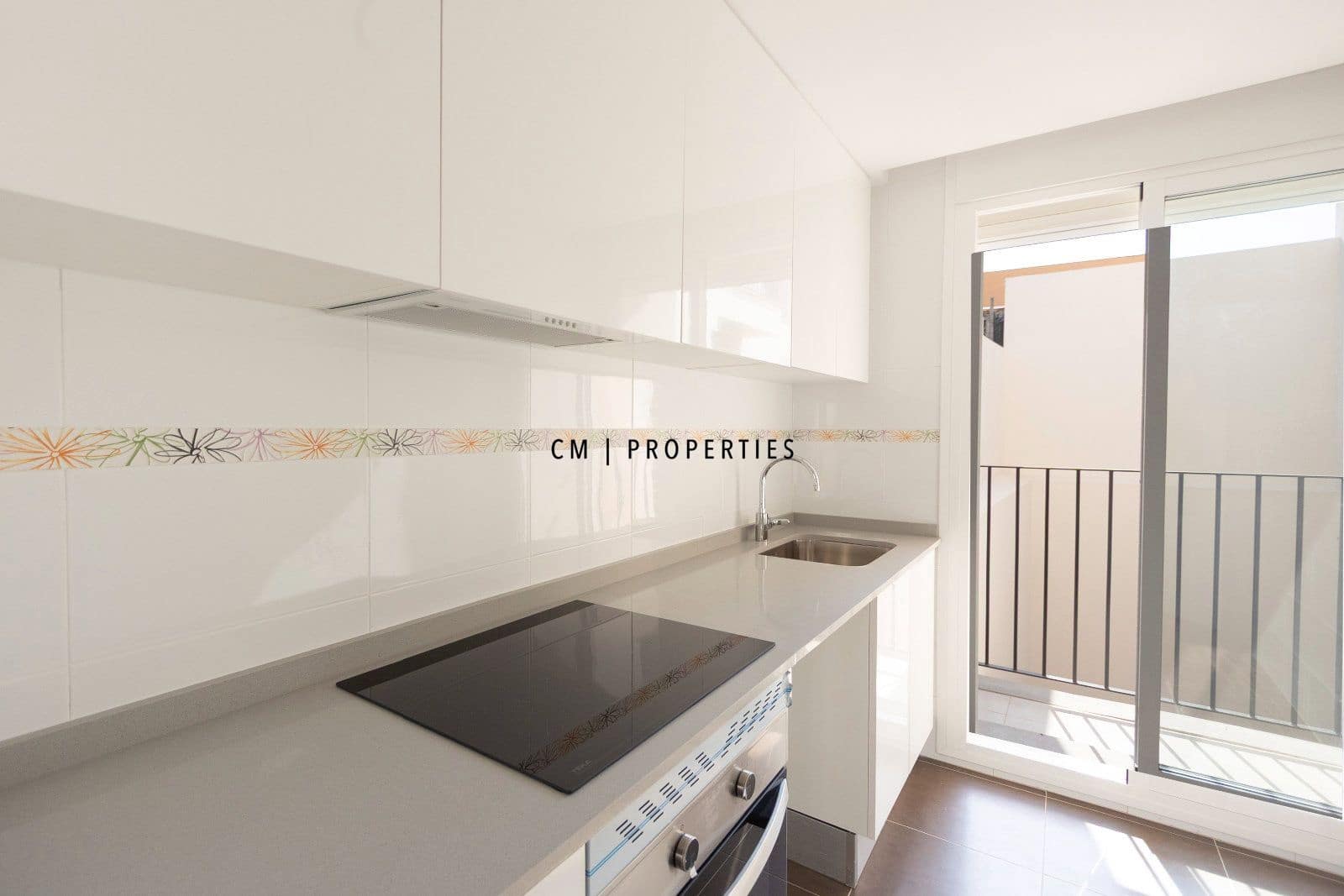 2 bedroom Flat for sale in Petres - € 190,000 (Ref: 9956532)