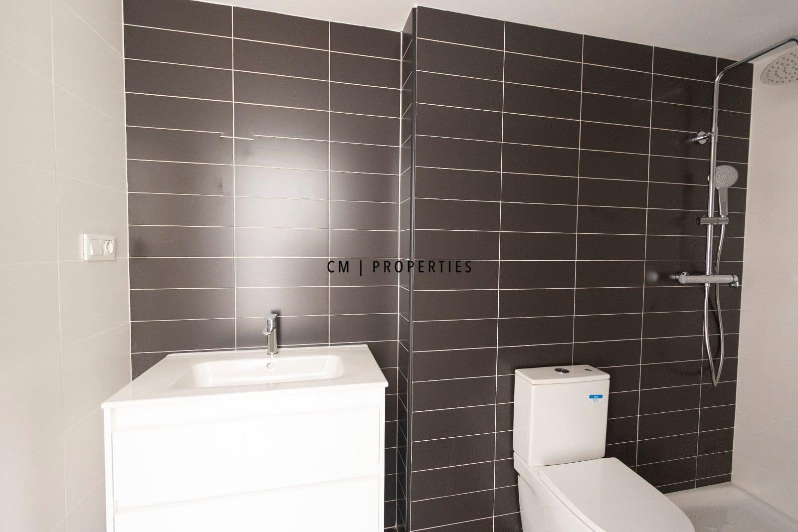 2 bedroom Flat for sale in Petres - € 190,000 (Ref: 9956532)