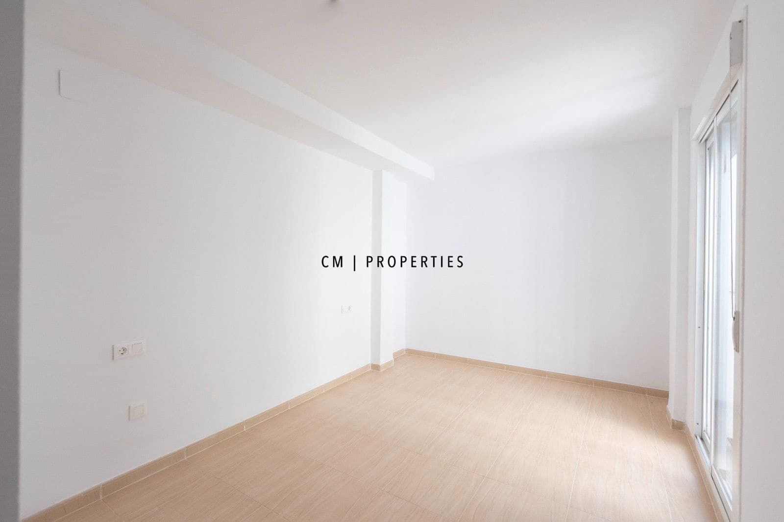 2 bedroom Flat for sale in Petres - € 190,000 (Ref: 9956532)