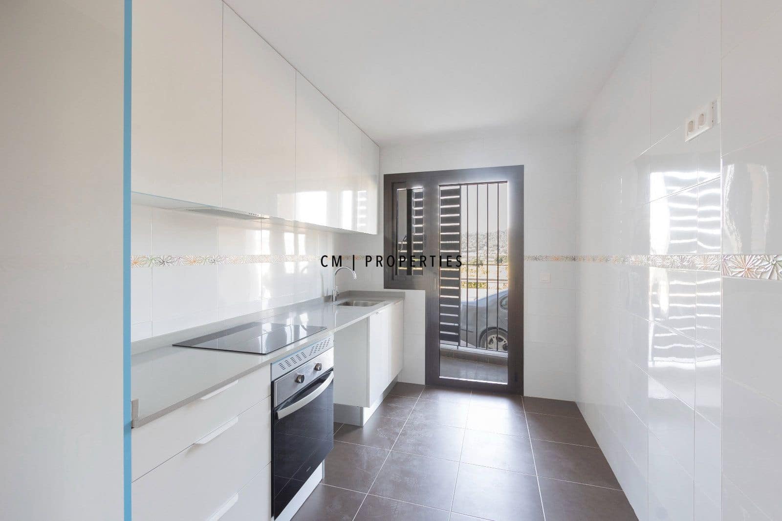 2 bedroom Flat for sale in Petres - € 165,000 (Ref: 9956533)