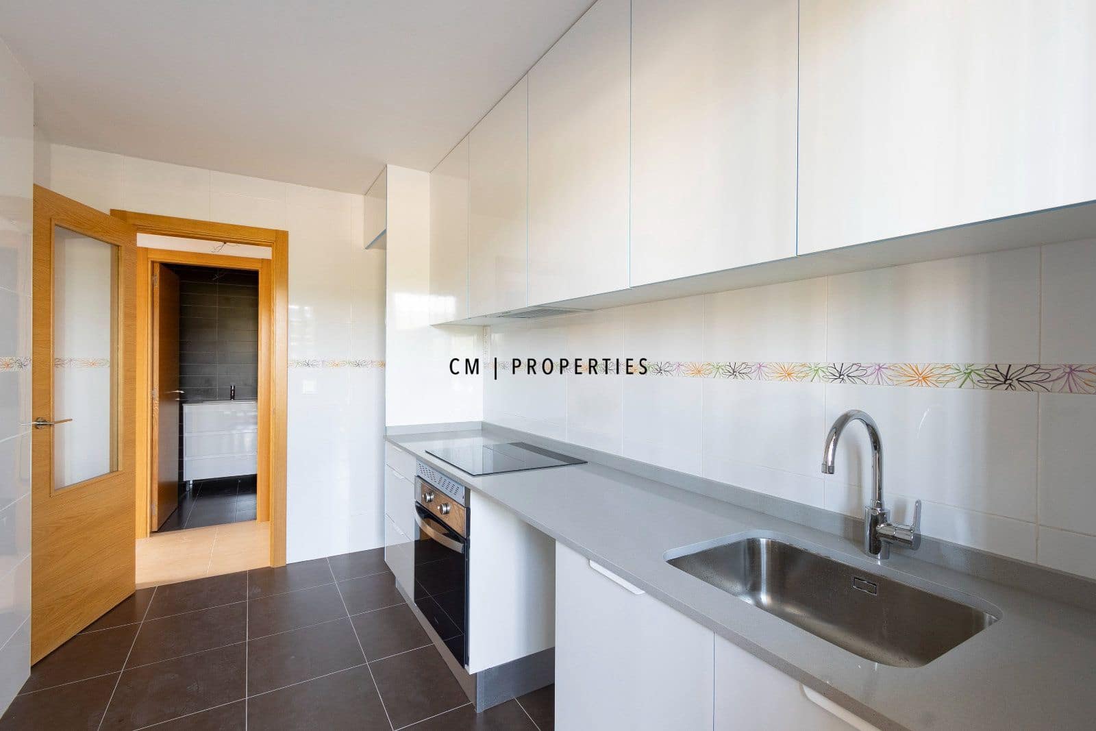 2 bedroom Flat for sale in Petres - € 165,000 (Ref: 9956533)