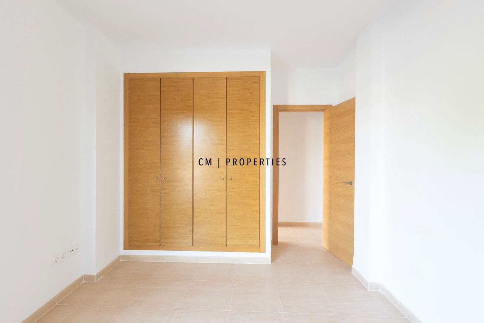 2 bedroom Flat for sale in Petres - € 165,000 (Ref: 9956533)