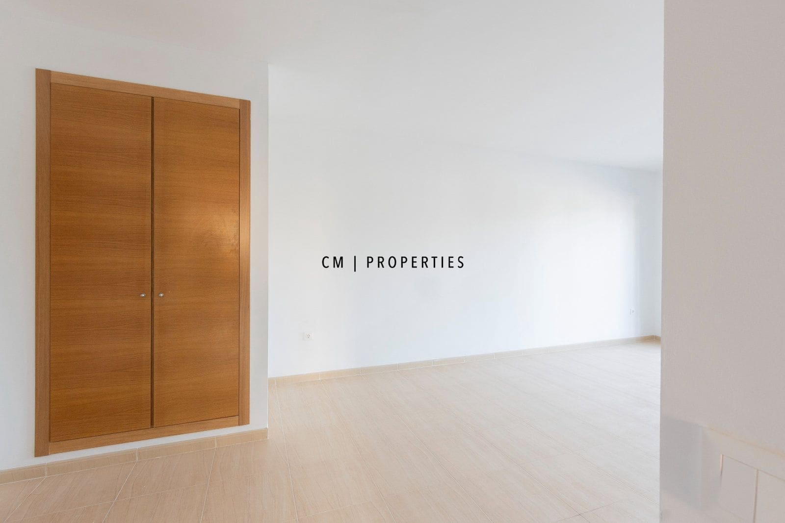 2 bedroom Flat for sale in Petres - € 165,000 (Ref: 9956533)