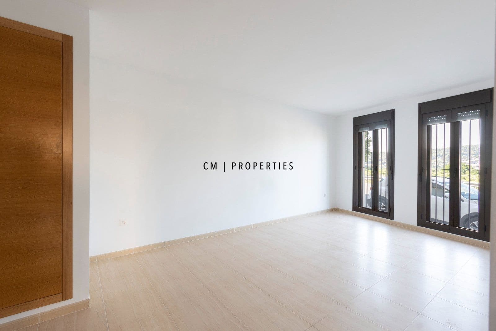 2 bedroom Flat for sale in Petres - € 165,000 (Ref: 9956533)