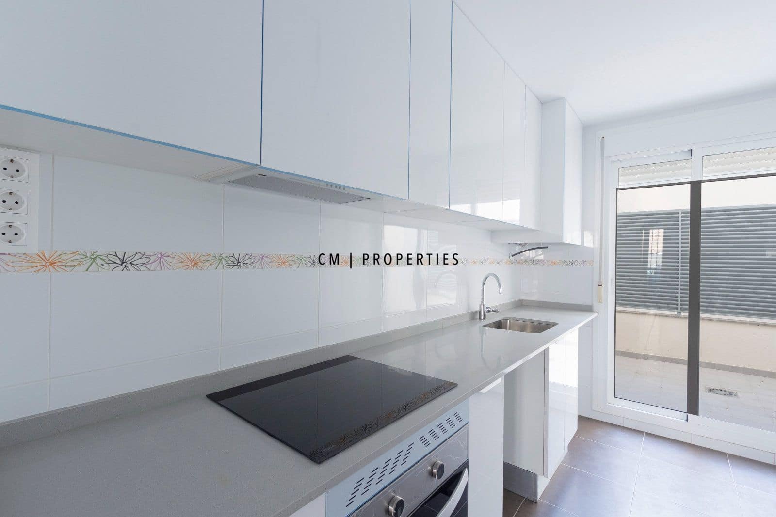 2 bedroom Flat for sale in Petres - € 190,000 (Ref: 9956534)