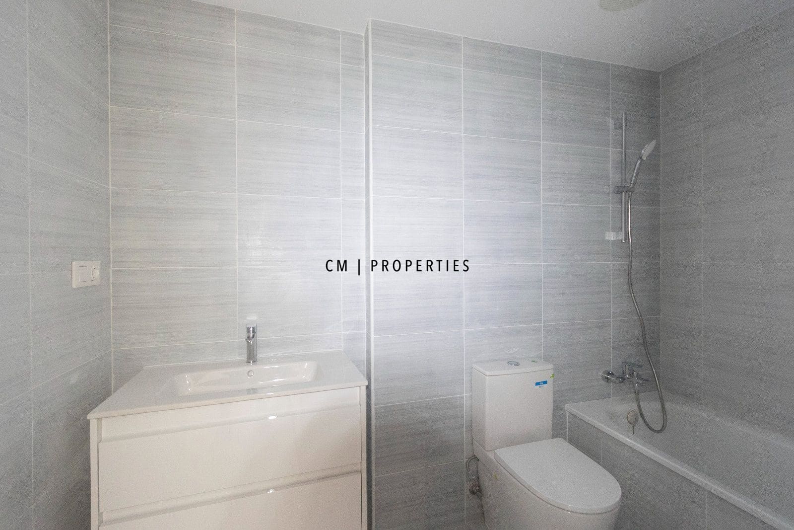 2 bedroom Flat for sale in Petres - € 190,000 (Ref: 9956534)