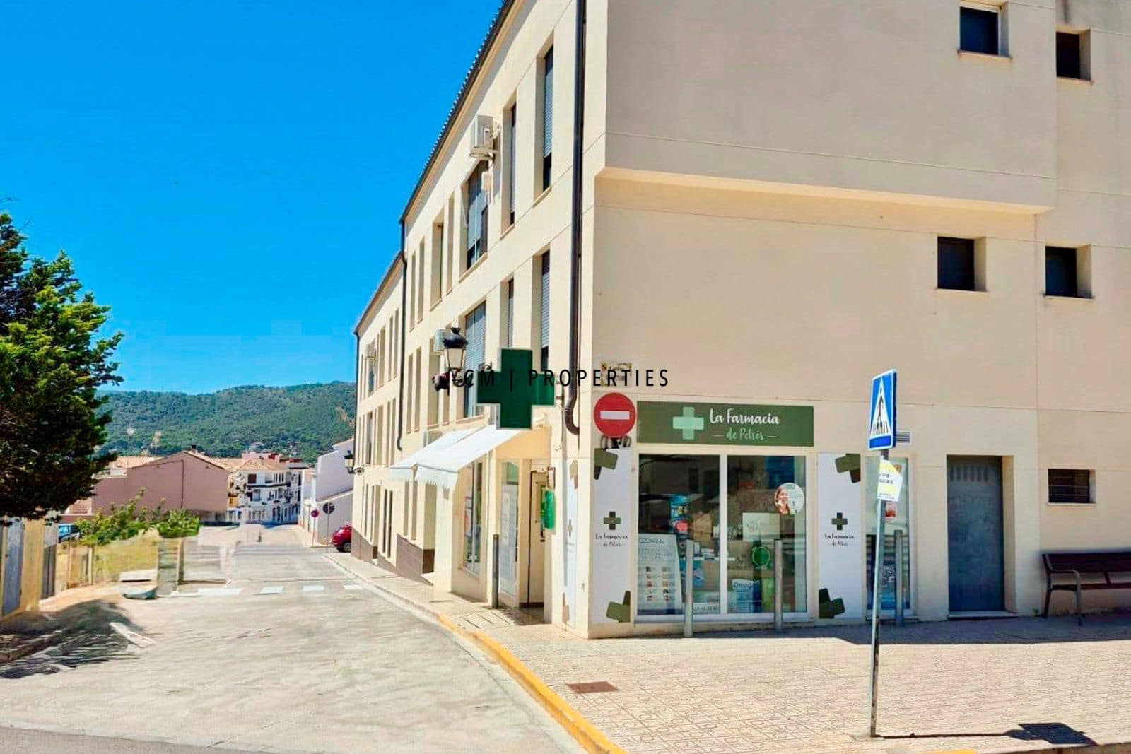 2 bedroom Flat for sale in Petres - € 190,000 (Ref: 9956534)