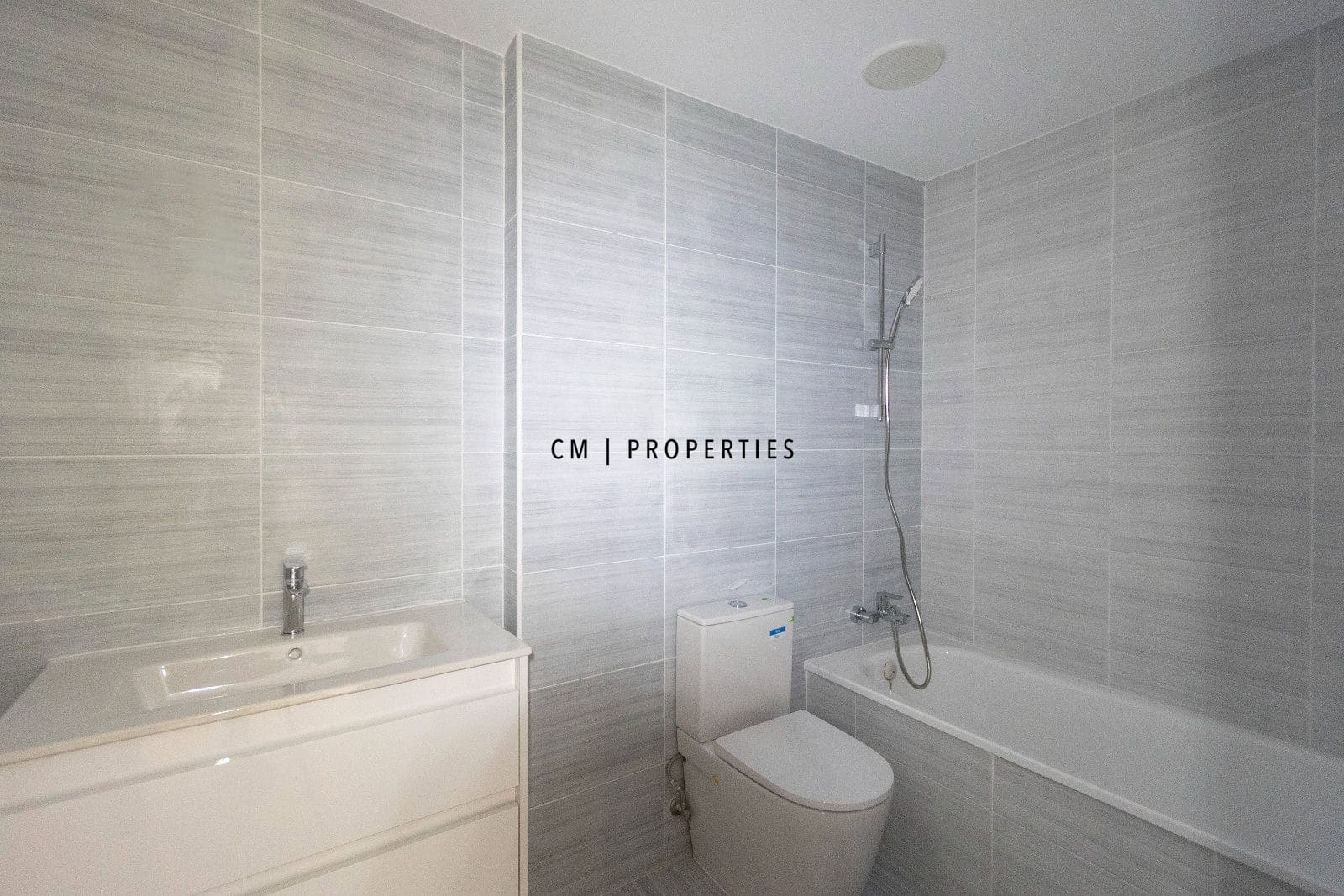 2 bedroom Flat for sale in Petres - € 190,000 (Ref: 9956534)