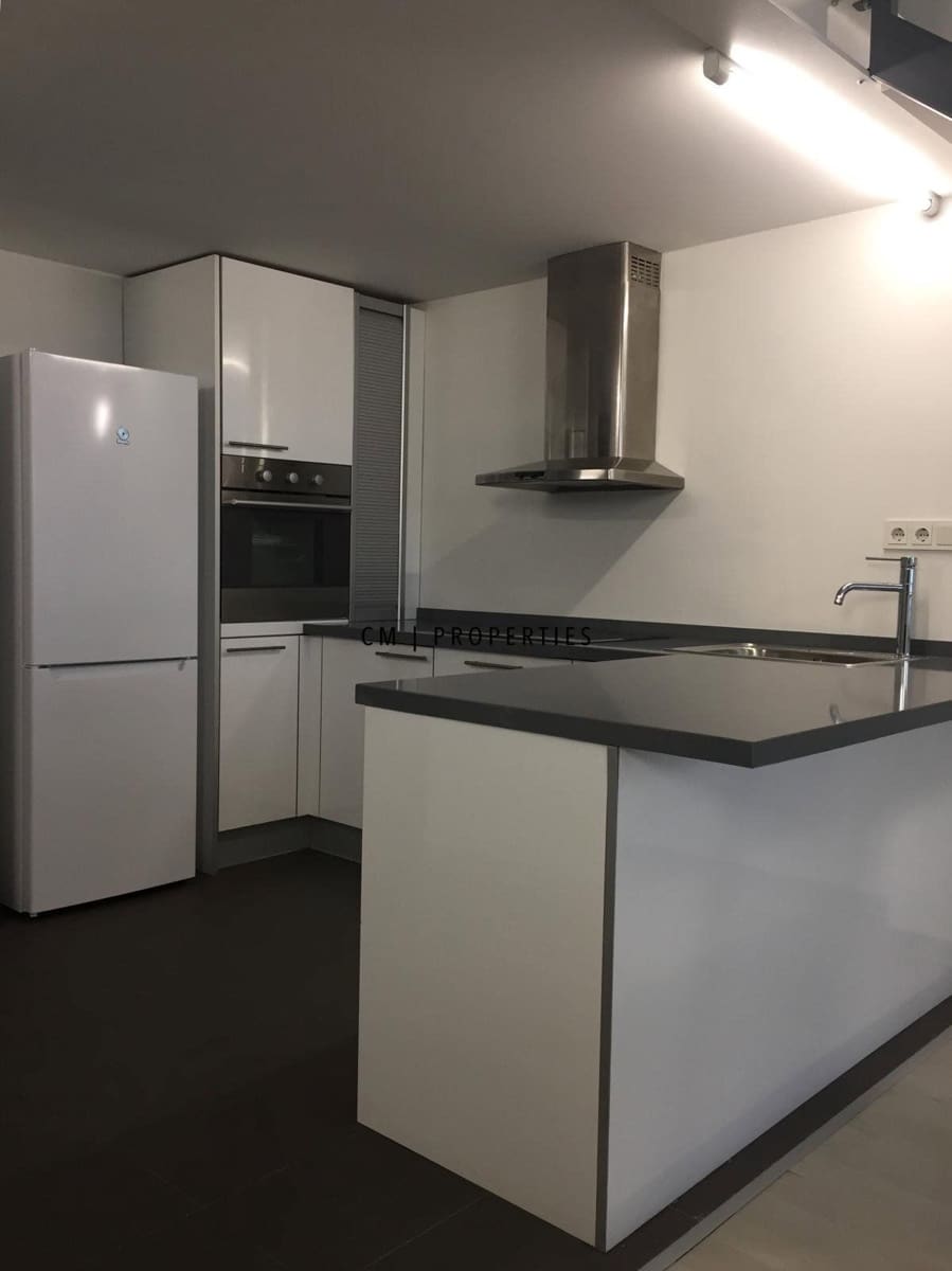 1 bedroom Flat for rent in Xirivella with garage - € 1,250 (Ref: 9956666)