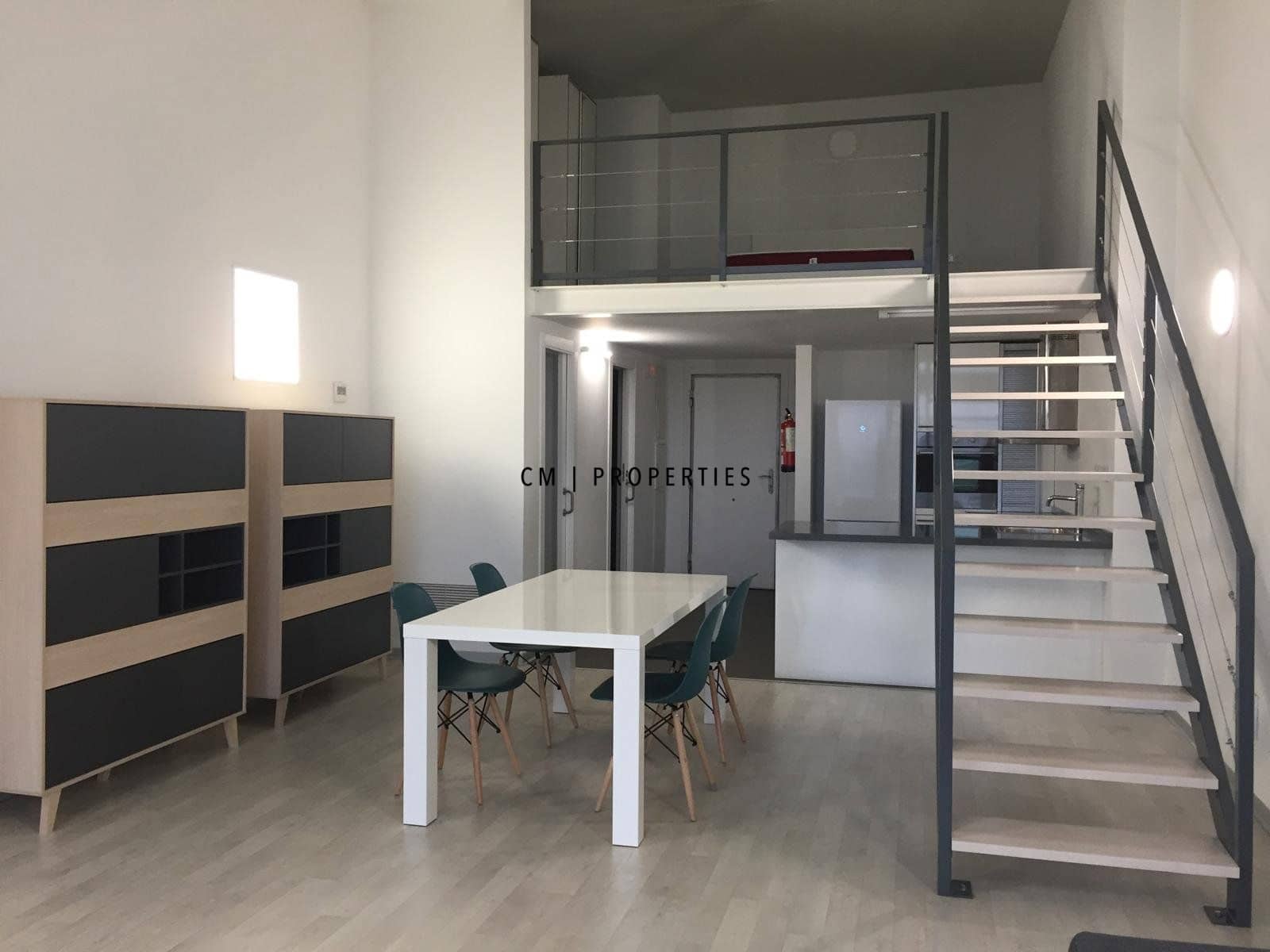 1 bedroom Flat for rent in Xirivella with garage - € 1,250 (Ref: 9956666)