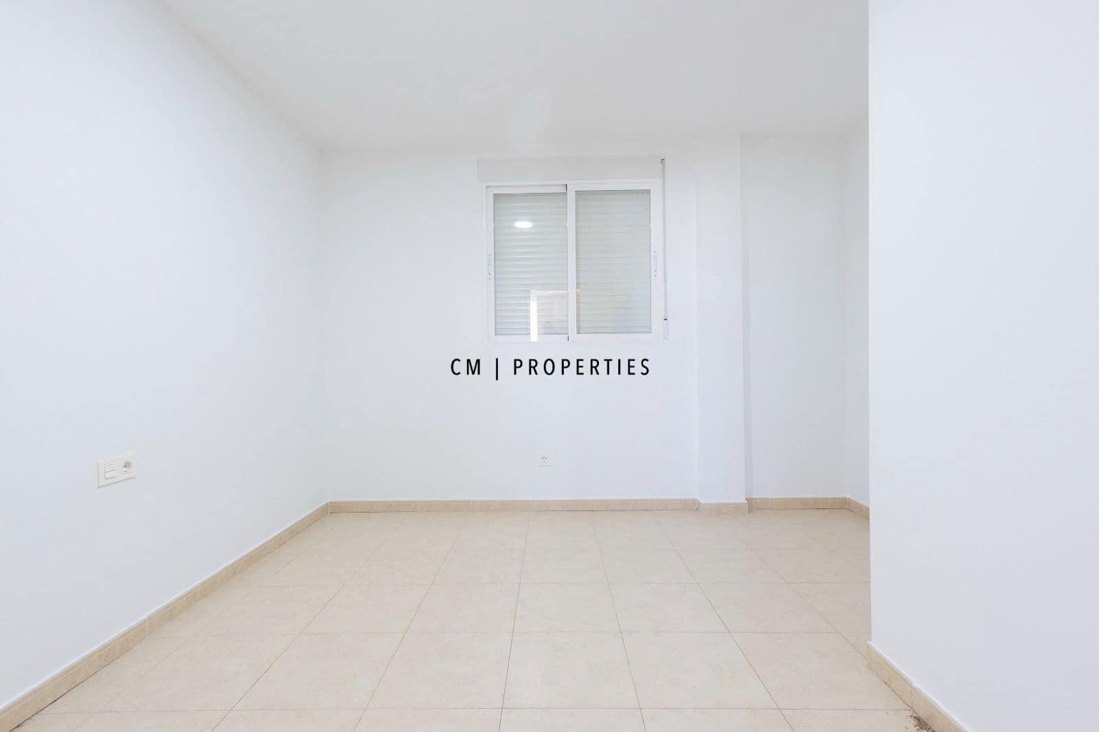 3 bedroom Penthouse for rent in Sagunto / Sagunt - € 1,500 (Ref: 9961163)