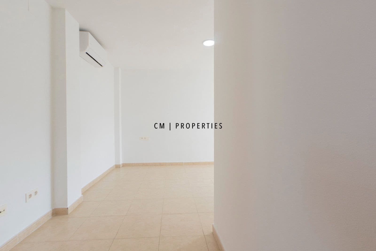 3 bedroom Penthouse for rent in Sagunto / Sagunt - € 1,500 (Ref: 9961163)