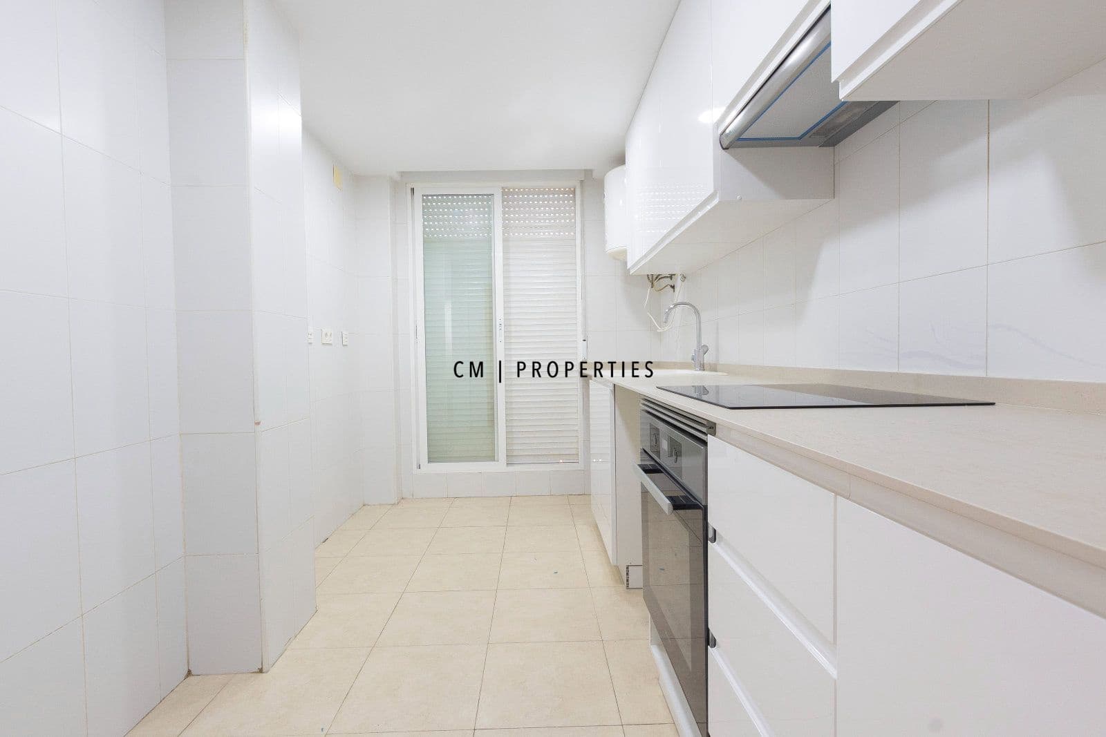 3 bedroom Penthouse for rent in Sagunto / Sagunt - € 1,500 (Ref: 9961163)