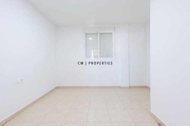 3 bedroom Penthouse for rent in Sagunto / Sagunt - € 1,500 (Ref: 9961163)
