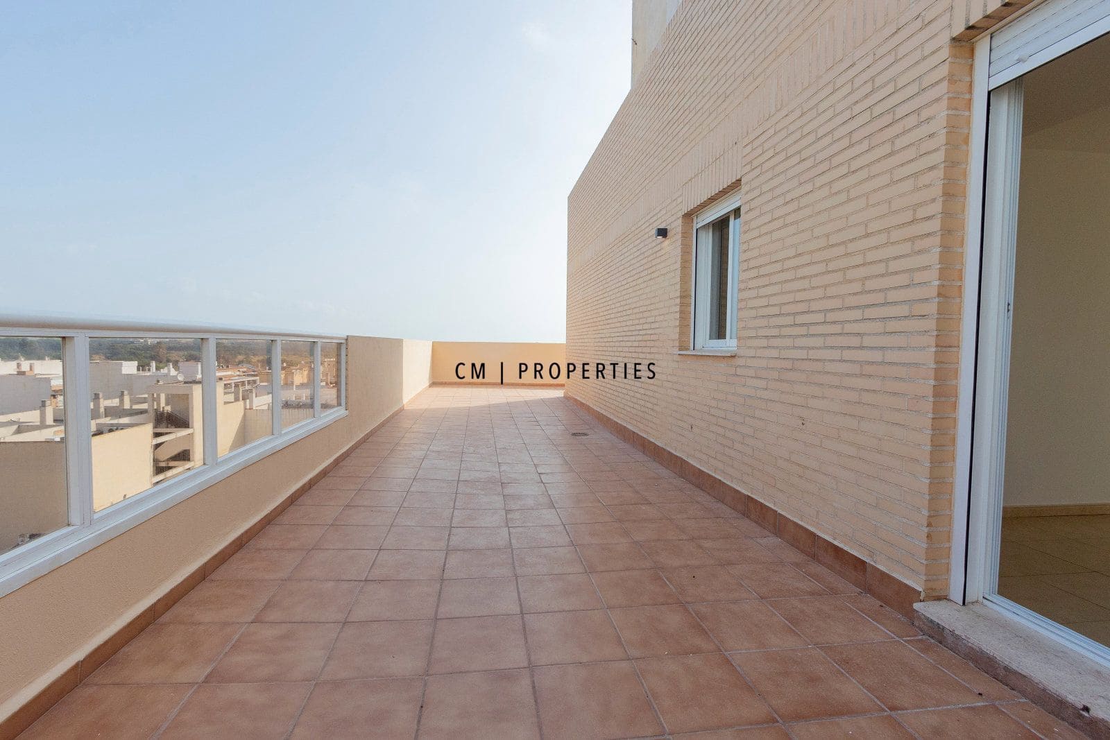 3 bedroom Penthouse for rent in Sagunto / Sagunt - € 1,500 (Ref: 9961163)
