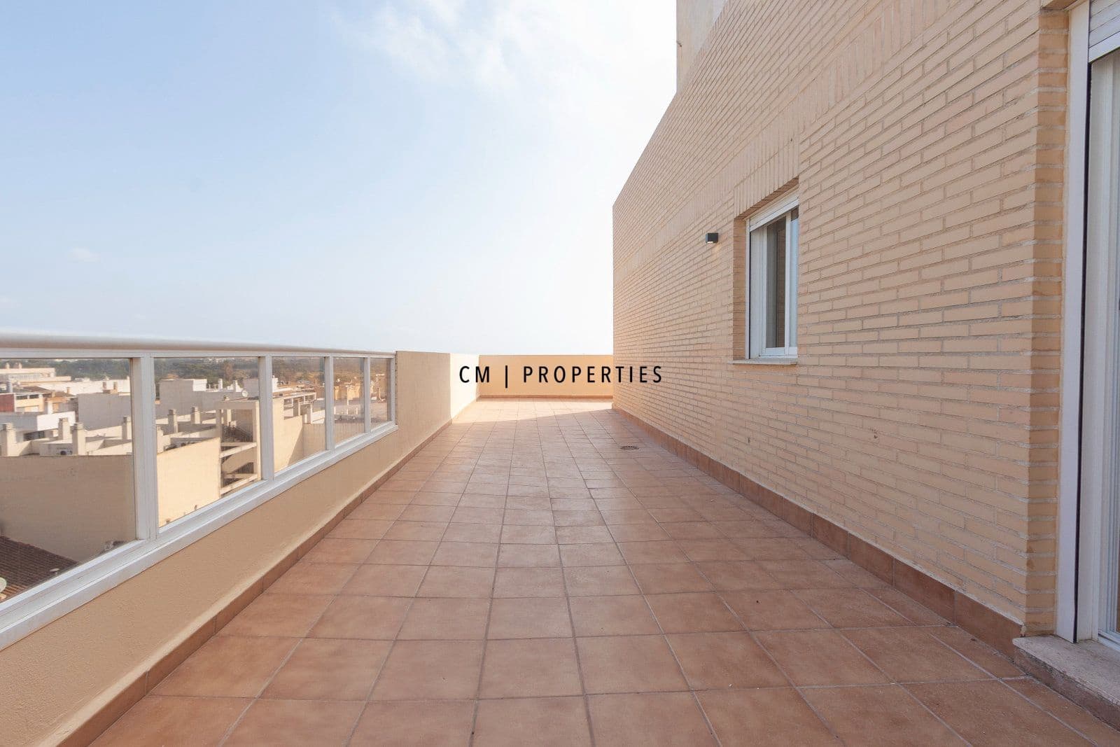 3 bedroom Penthouse for rent in Sagunto / Sagunt - € 1,500 (Ref: 9961163)