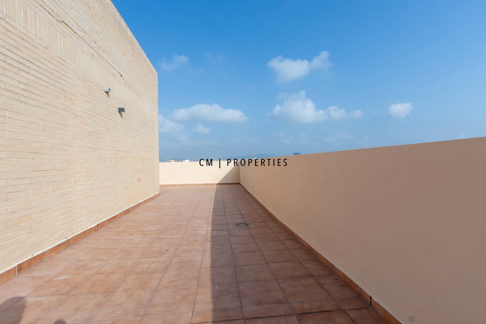 3 bedroom Penthouse for rent in Sagunto / Sagunt - € 1,500 (Ref: 9961163)