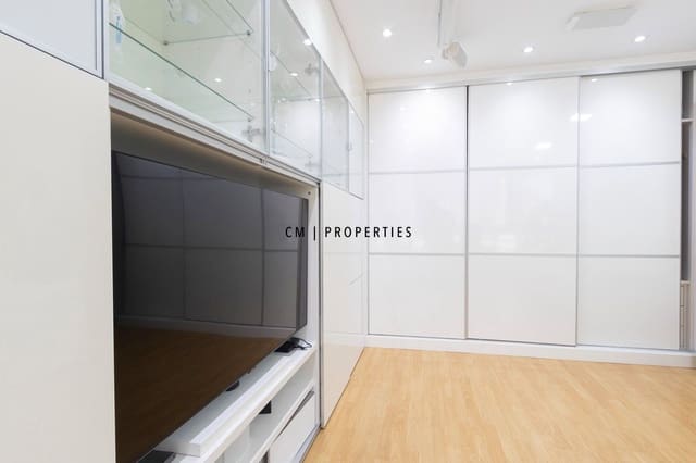 2 Zimmer Wohnung zu vermieten in València Stadt mit Garage - 1.500 € (Ref: 9961520)