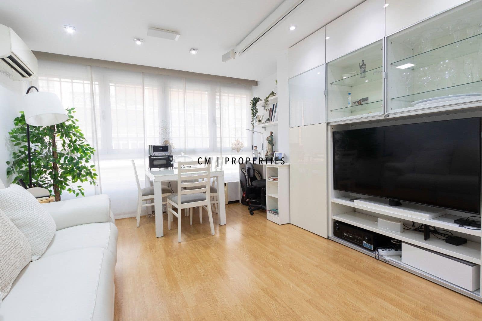 Appartement de 2 chambres à louer à Valence ville avec garage - 1 500 € (Ref: 9961520)