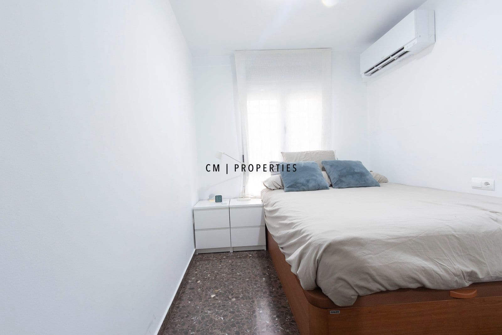 Appartement de 2 chambres à louer à Valence ville avec garage - 1 500 € (Ref: 9961520)