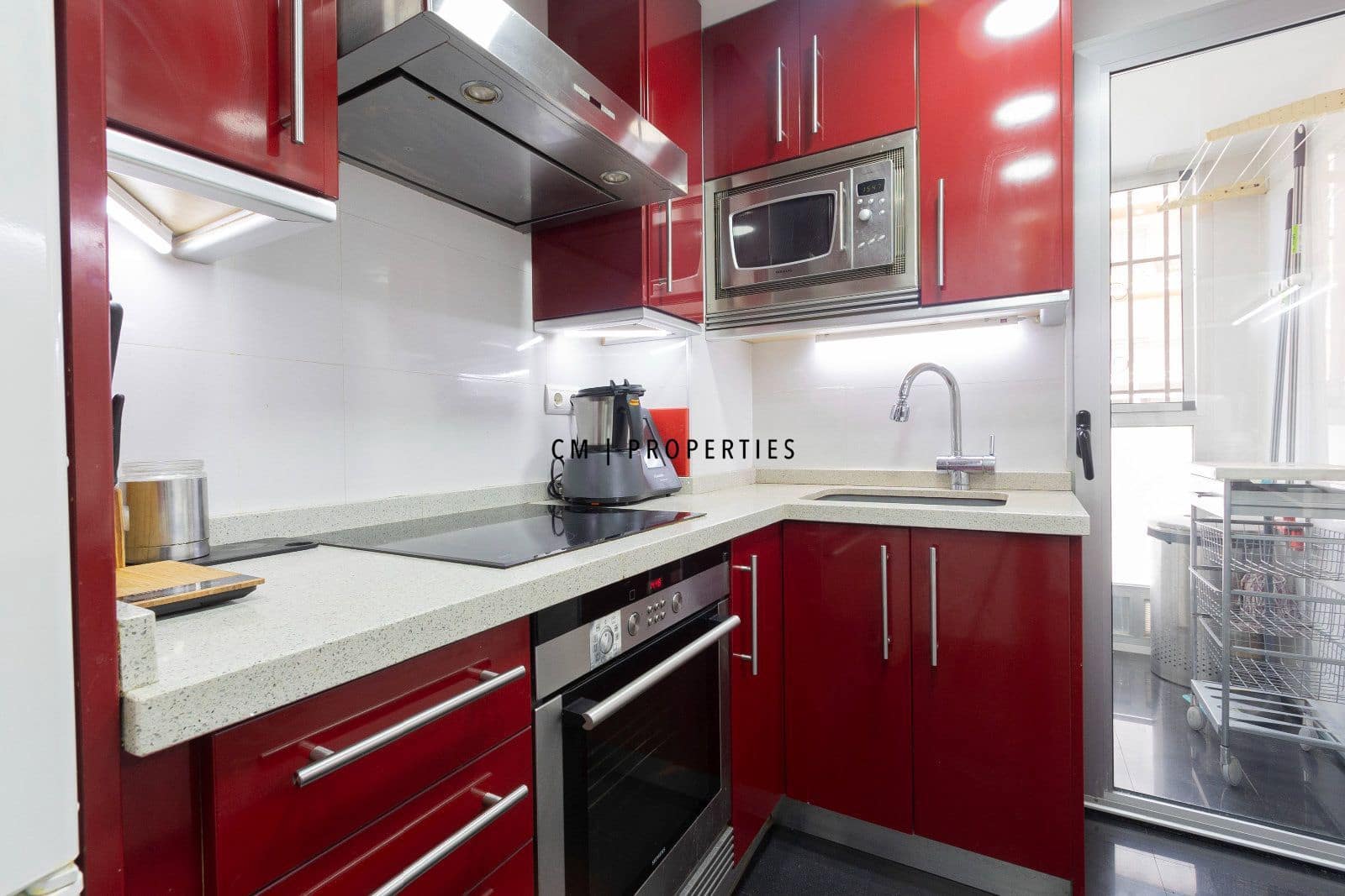 Appartement de 2 chambres à louer à Valence ville avec garage - 1 500 € (Ref: 9961520)