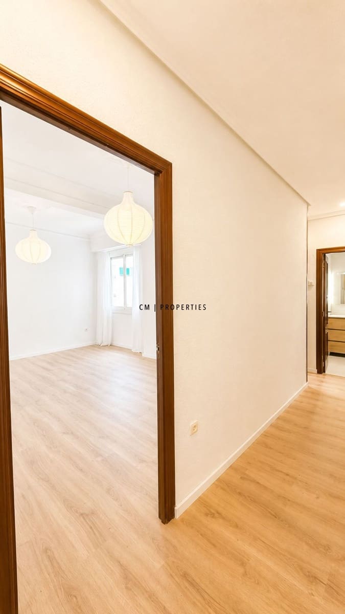 Appartement de 4 chambres à louer à Valence ville - 1 750 € (Ref: 9964004)