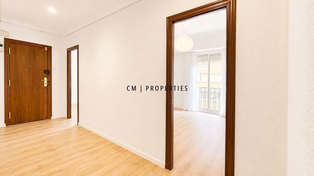 4 camera da letto Appartamento da affittare in Extramurs, Valencia città - 1.750 € (Rif: 9964004)