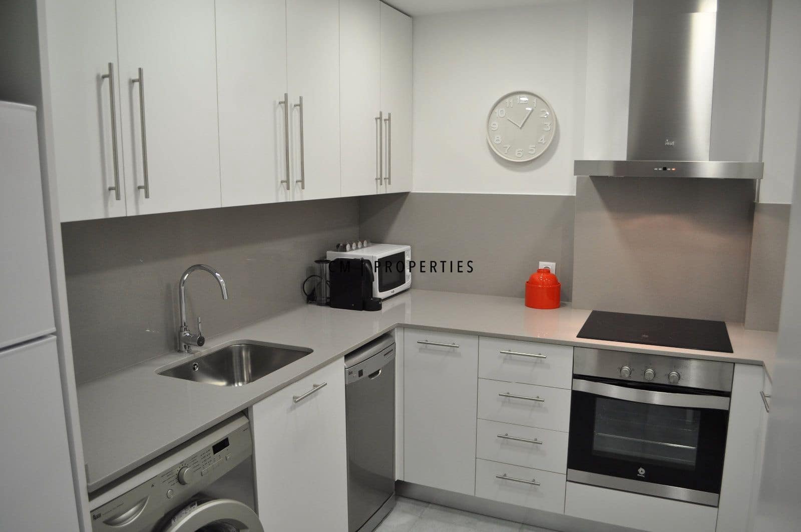 3 sovrum Lägenhet att hyra i Valencia stad - 1 600 € (Ref: 9964424)