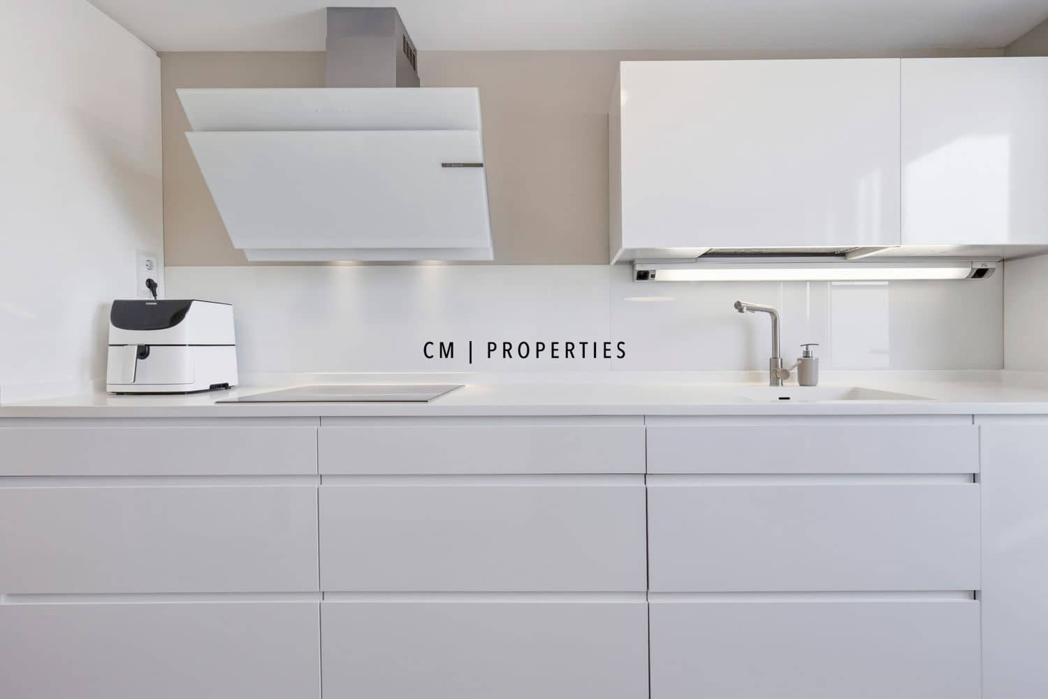 4 Zimmer Wohnung zu verkaufen in Valencia Stadt mit Pool Garage - 1.190.000 € (Ref: 9965524)