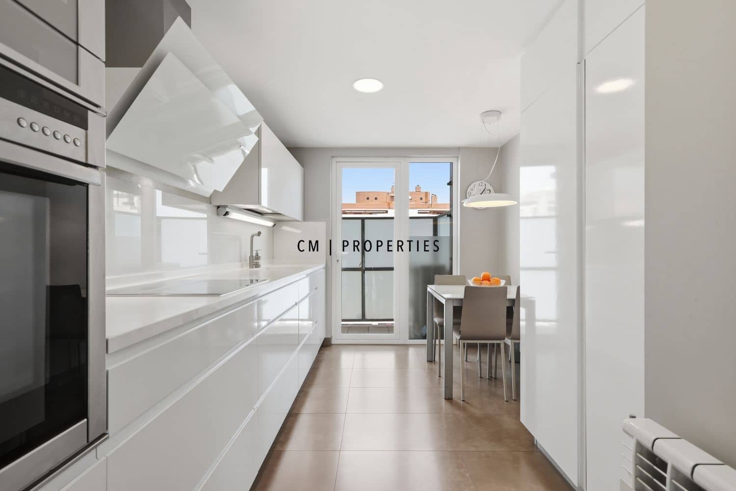4 Zimmer Wohnung zu verkaufen in Valencia Stadt mit Pool Garage - 1.190.000 € (Ref: 9965524)