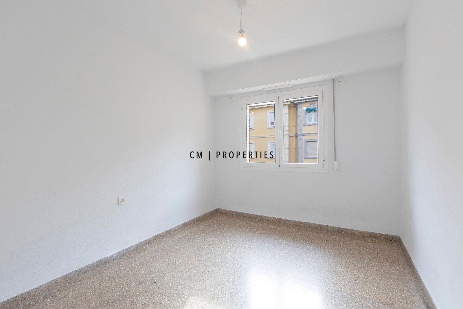 3 soveværelse Lejlighed til leje i Valencia by - € 1.400 (Ref: 9965679)