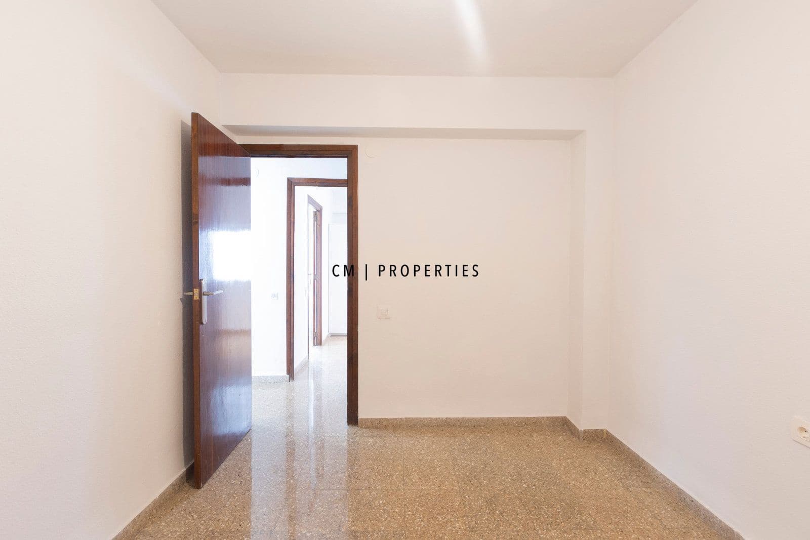 3 soveværelse Lejlighed til leje i Valencia by - € 1.400 (Ref: 9965679)